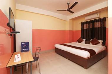 OYO 4979 Prabha Palace Lodge