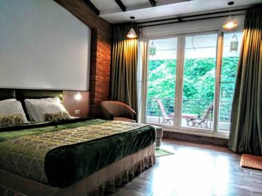 Aarian Woods Boutique Resort