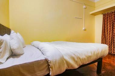 SPOT ON 37537 Hotel Paradise Inn