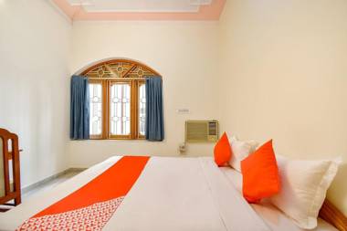 OYO 67331 Kusum Lodge