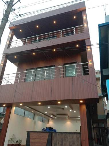 Woodland Lodge and Restaurant