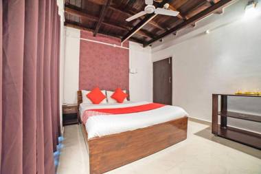 OYO 63144 Highland Manor