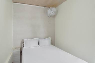 OYO 77896 Darshini Homes