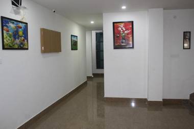 HOTEL MIRANA by the airport