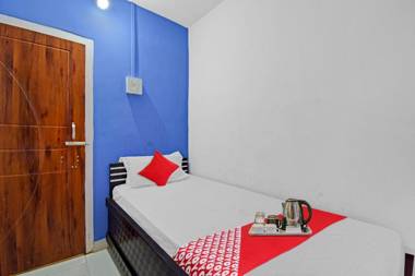 OYO 90031 Royal Regency