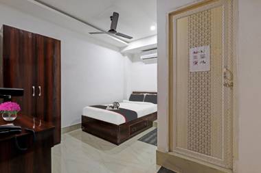 Collection O 91337 Lakhi Guest House