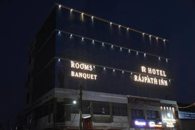 HOTEL RAJPATH INN