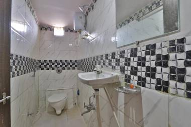 SPOT ON 47037 Hotel Liva