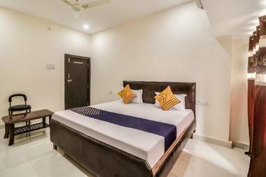SPOT ON 62429 Hotel Ashoka
