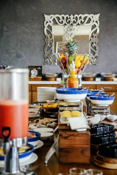 Acron Waterfront Resort