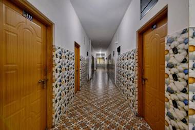 OYO 10809 Little Star