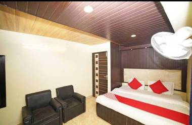 SPOT ON 90580 Sai Astha Guest House