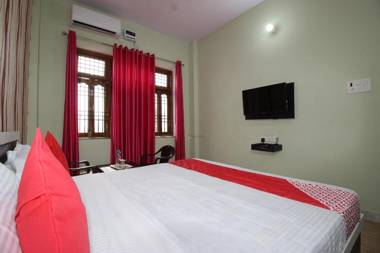 Capital O 41561 Hotel Paradise Residency