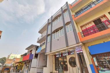 Capital O 82335 Hotel Rajvilla