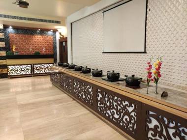 Vishwanath Palace by ShriGo Hotels