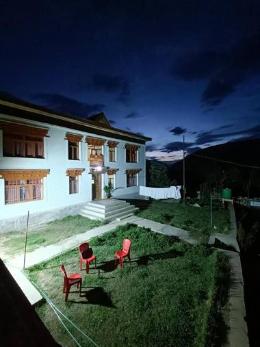 Hotel Rigyal