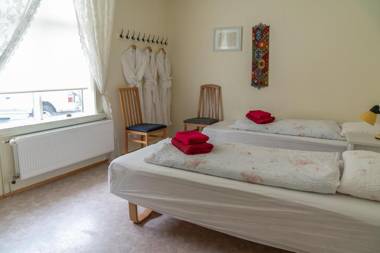 Guesthouse Ísafjördur - Gamla