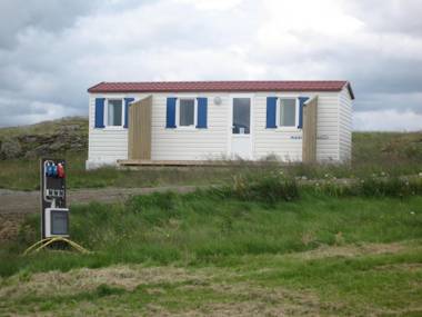 Lækjarkot Rooms and Cottages with Kitchen