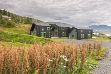 Viking Cottages & Apartments