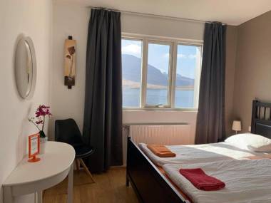 Stöð Guesthouse and apartments