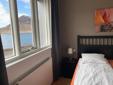 Stöð Guesthouse and apartments