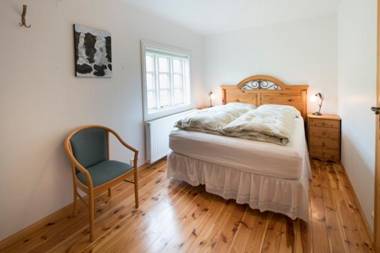 Guesthouse Storu-Laugar