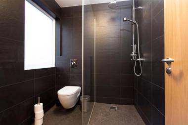 KEF Guesthouse by Keflavík airport