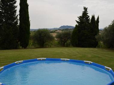 Villa with garden and splendid panorama only a few kilometers from the coast