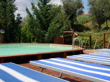 Spacious Holiday Home in Bolano with shared Pool