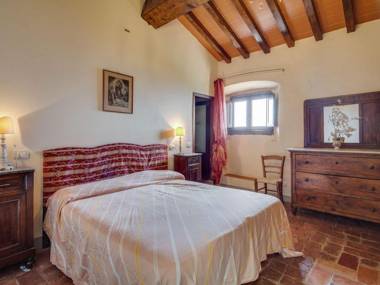 Farmhouse in Castelfranco Piandiscò with Terrace