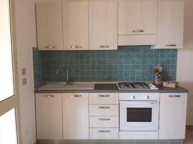 APARTMENT IN VILLA (NEAR THE SEA)