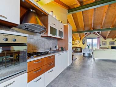 Secluded Apartment in Romagnano Sesia with Balcony