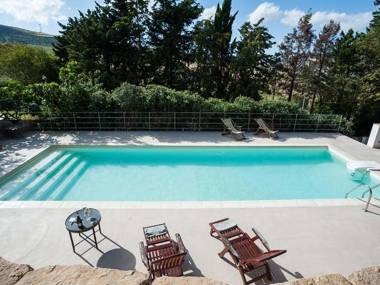 Luxury Holiday Home in Buseto Palizzolo with Swimming Pool