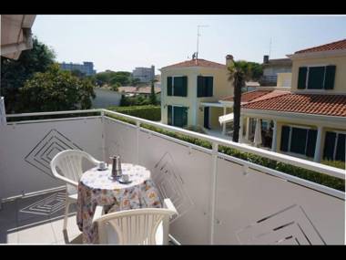 Three-room Apartment For 6 Guests Ideal For Holidays