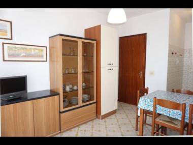 Sea Front Apartment With Swimming Pool