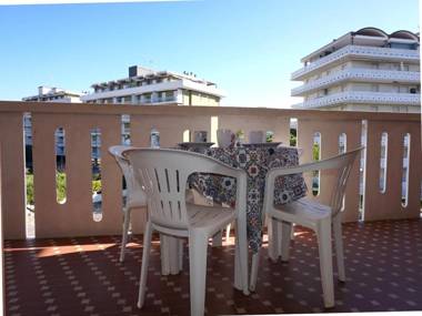 Perfect Apartment For 4 People With Swimming Pool