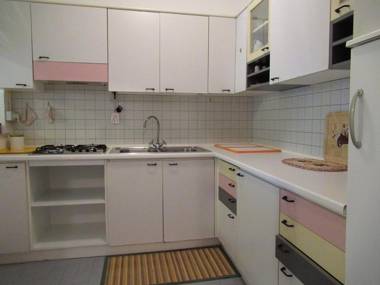 Great location apartment for 6 people