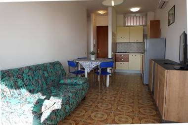 Sea view apartment for 5 people