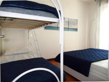 Nice Apartment for 5 people good location