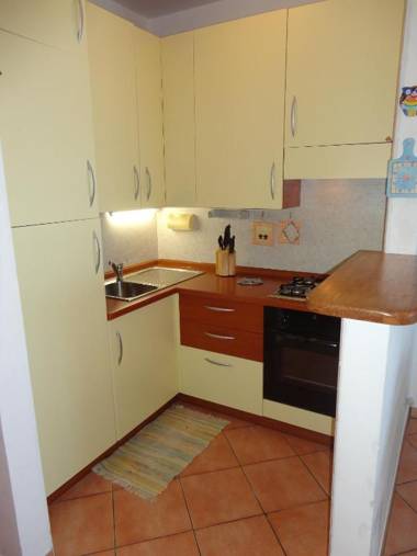 Apartment for 5 people With Pool And Sea View