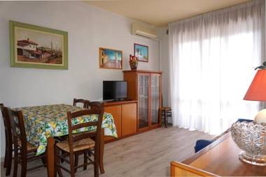 Fantastic Apartment Near the Beach in Residence with Pool