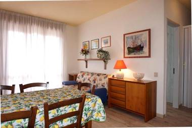 Fantastic Apartment Near the Beach in Residence with Pool