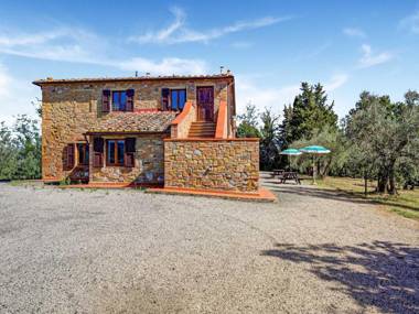 Ideal Farmhouse in Gambassi Terme Fi with Swimming Pool