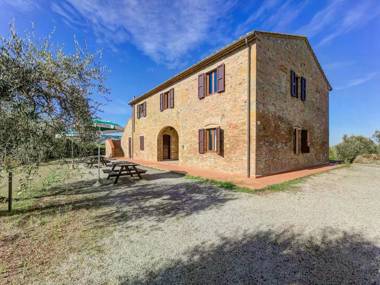 Inviting Apartment in Gambassi Terme-Fi with Garden