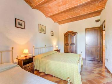 Inviting Apartment in Gambassi Terme-Fi with Garden