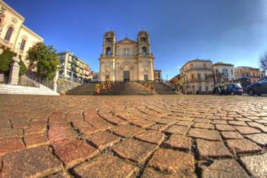 B&B BOUTIQUE DI CHARME "ETNA-RELAX-NATURA"