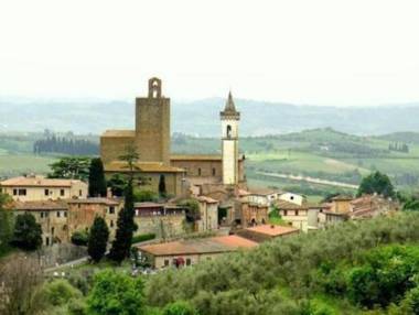 Beautiful Holiday Home in Vinci with Swimming Pool