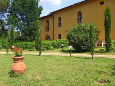 Farmhouse in Vinci with Swimming Pool Garden BBQ Patio