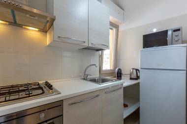 Ampio trivano centrale con wifi