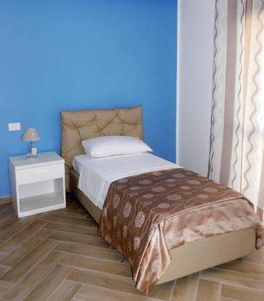 Bed and Breakfast Acrobatic